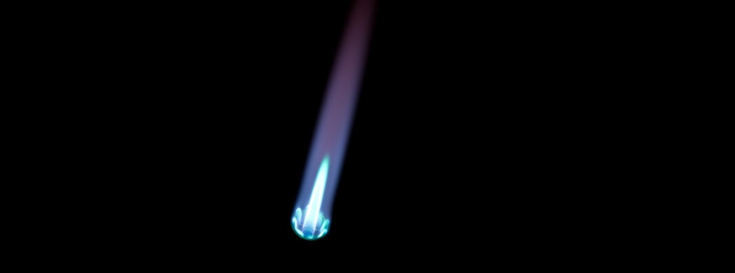 feature_blue_flame-1050x390