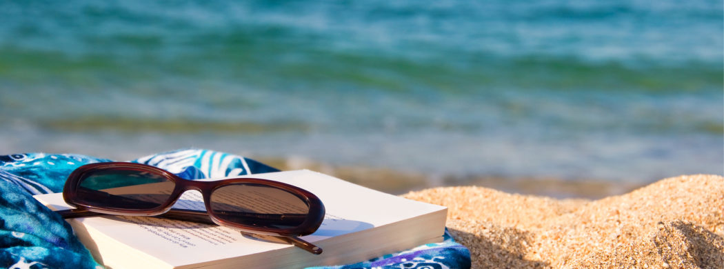 Summer-Book-Club-2018_beach-1050x390